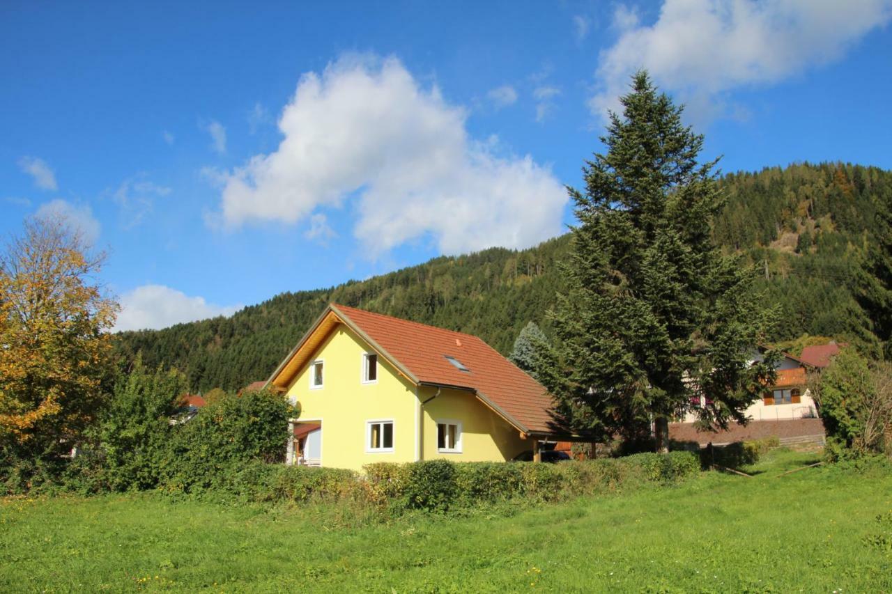 Narrenhaus Villa Fohnsdorf Exterior photo