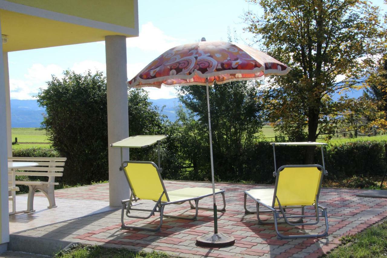 Narrenhaus Villa Fohnsdorf Exterior photo